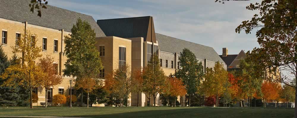 An exterior of the Mendoza College of Business in the Fall